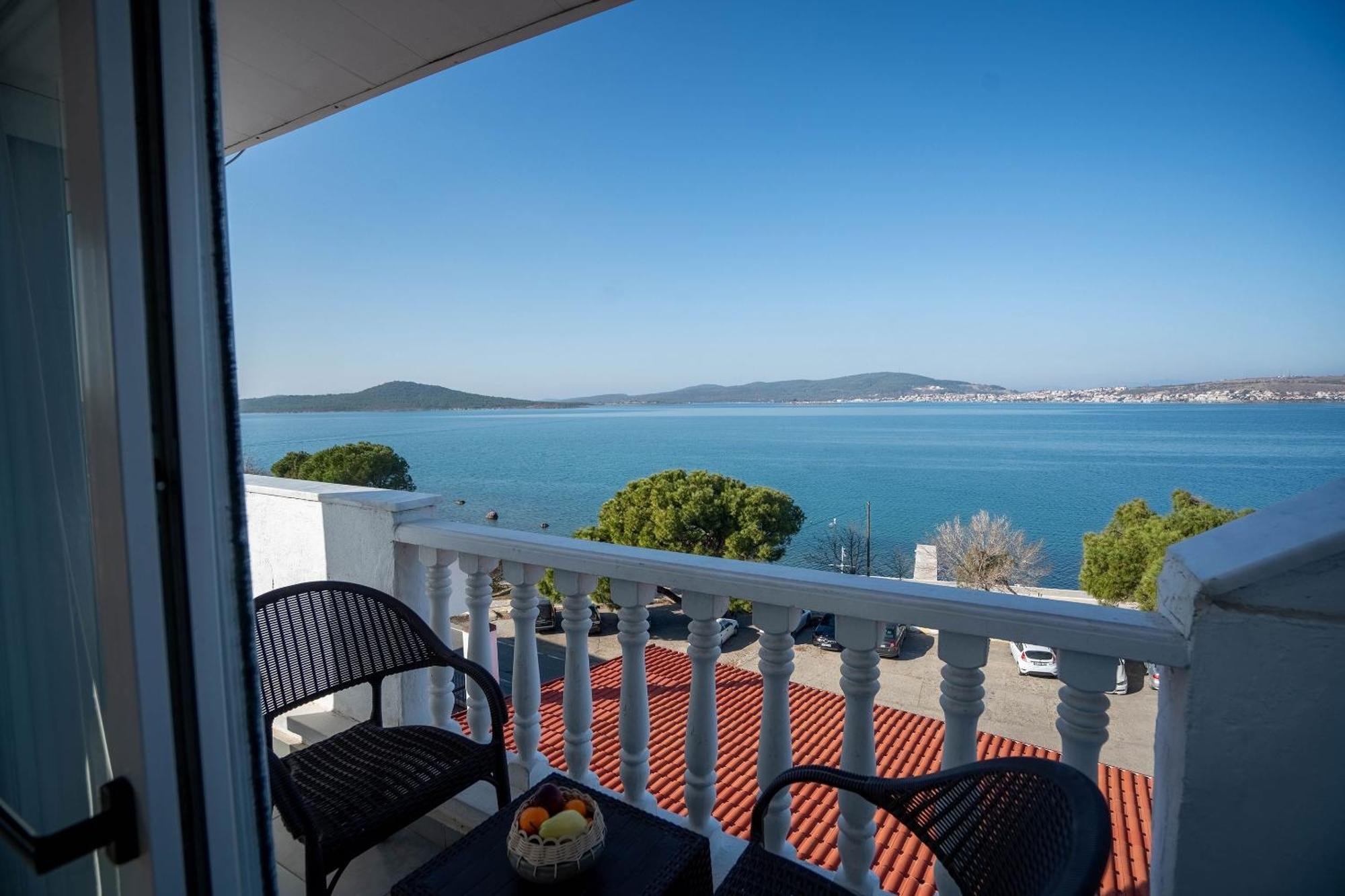 Camlik 87 Hotel Ayvalı Esterno foto
